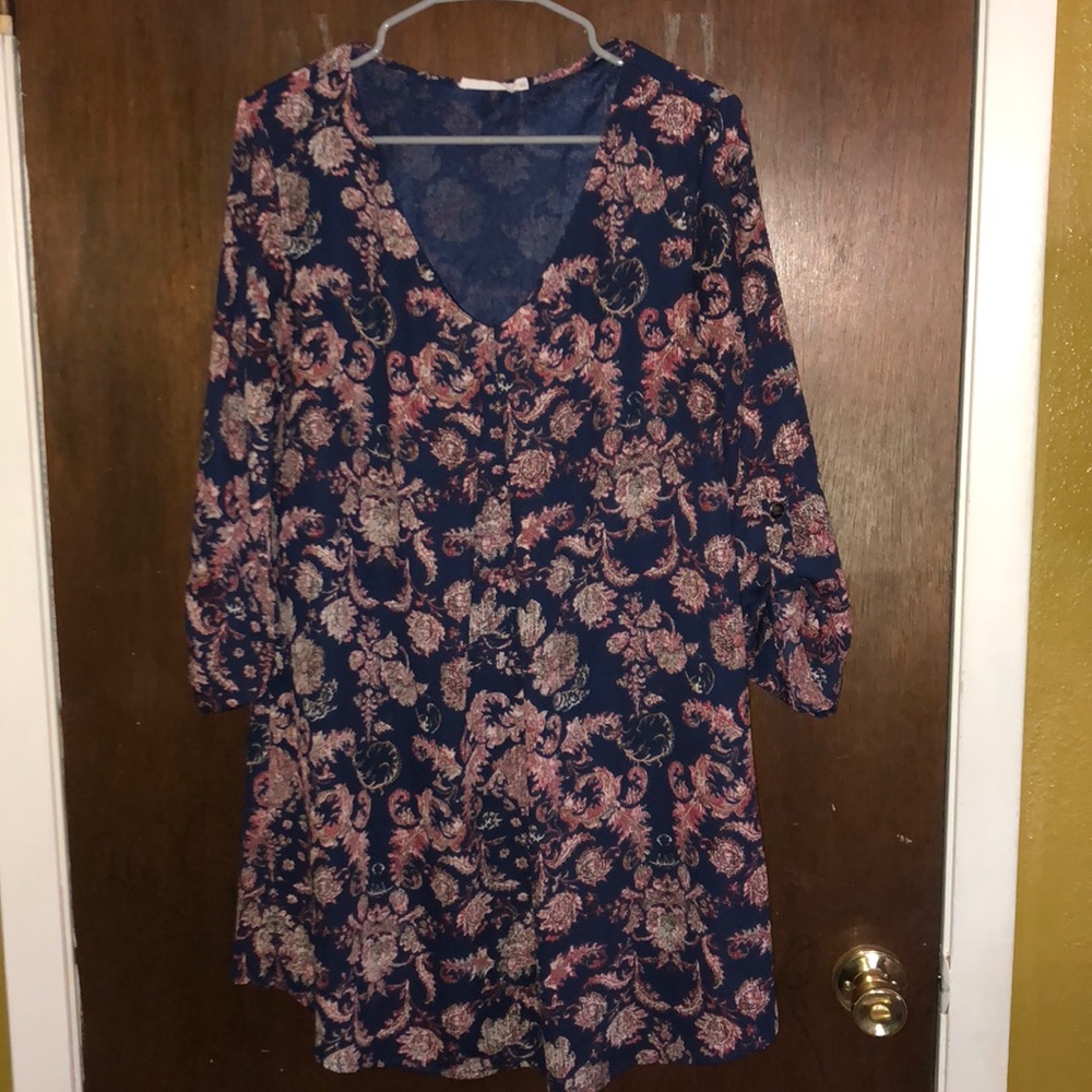 Floral dress, mid sleeve. Lush brand